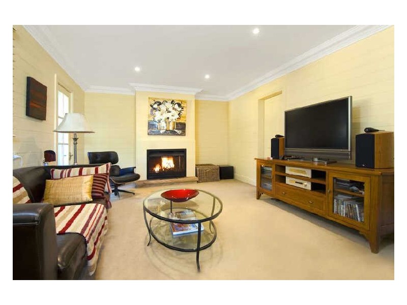 11 Loquat Valley Road, Bayview NSW 2104