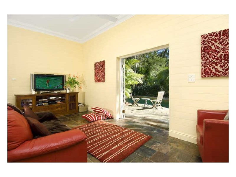 11 Loquat Valley Road, Bayview NSW 2104