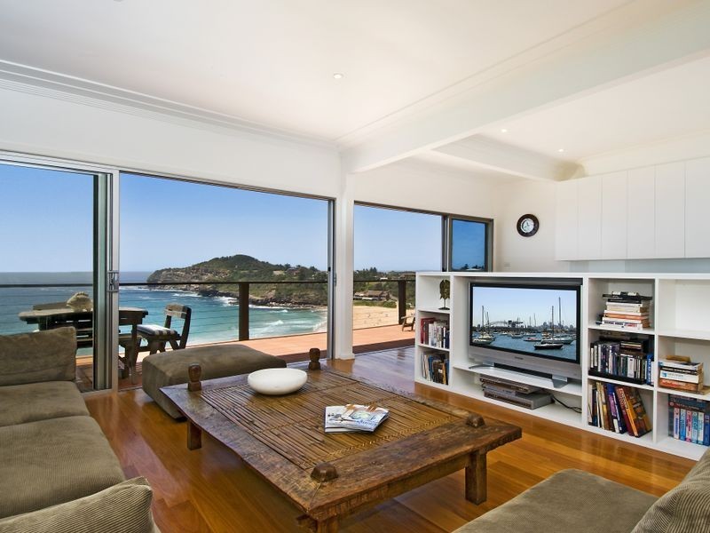 121 Narrabeen Park Parade, Warriewood NSW 2102