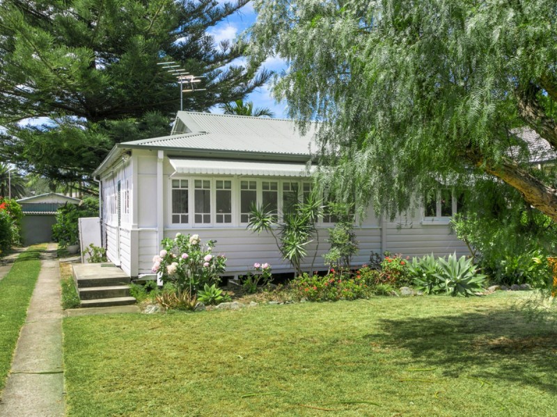 8 Seabeach Avenue, Mona Vale NSW 2103