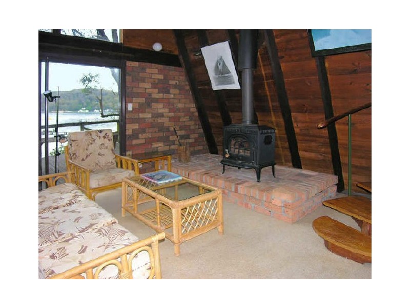 14 The Chase, Lovett Bay NSW 2105