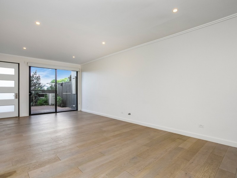 11 Hakea Drive, Warriewood NSW 2102