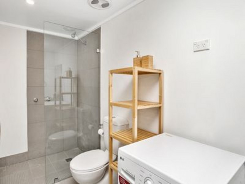 1/102 Barrenjoey Road, Mona Vale NSW 2103