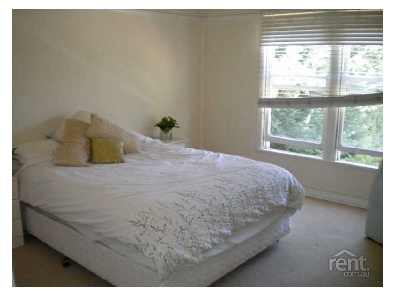 125 Barrenjoey Road, Mona Vale NSW 2103