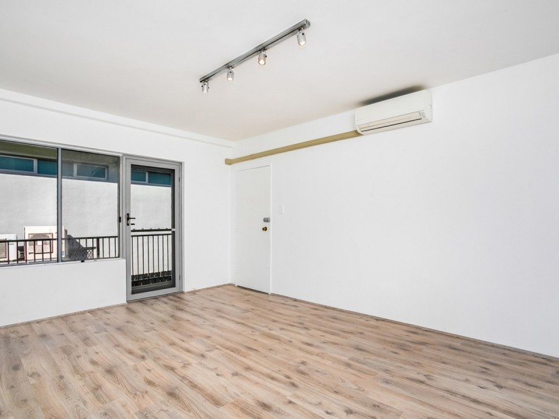 2/4 Darley Street, Mona Vale NSW 2103