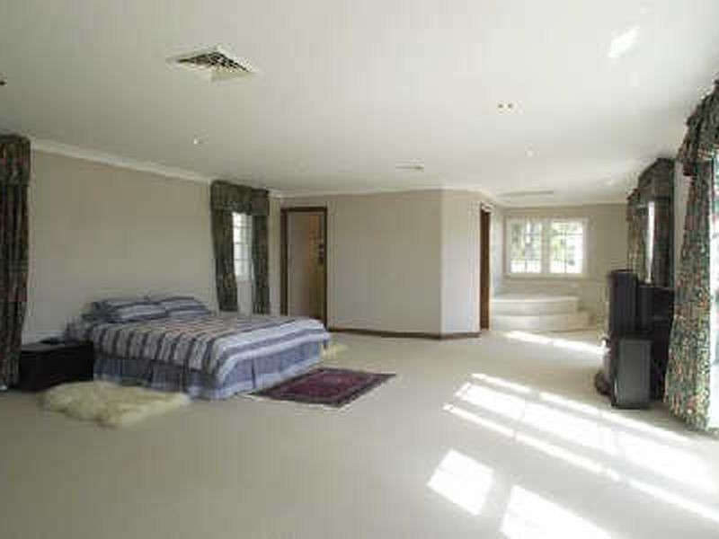 4 Gilwinga Drive, Bayview NSW 2104