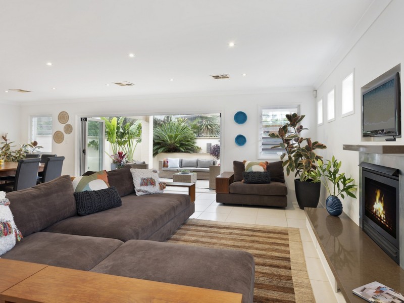 5 Harewood Place, Warriewood NSW 2102