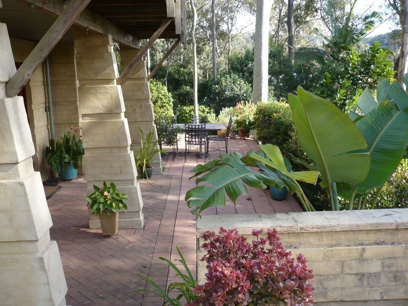 14 Quarter Sessions Road, Church Point NSW 2105