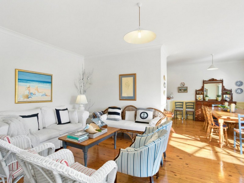 13 Kananook Avenue, Bayview NSW 2104