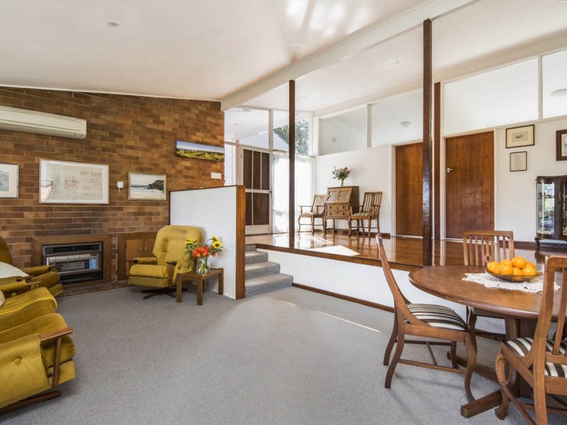 35 Carpenter Crescent, Warriewood NSW 2102