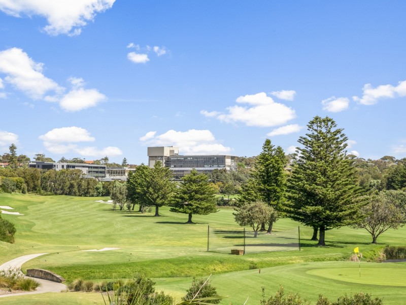 1/60 Golf Avenue, Mona Vale NSW 2103