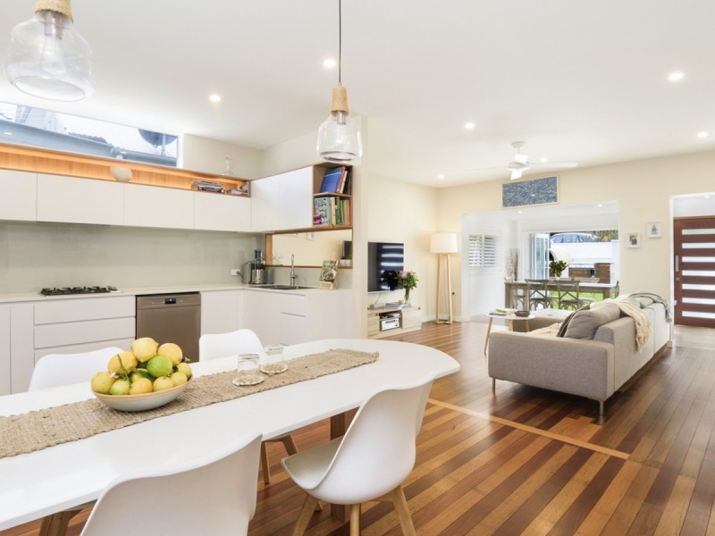 6 Sydney Road, Warriewood NSW 2102