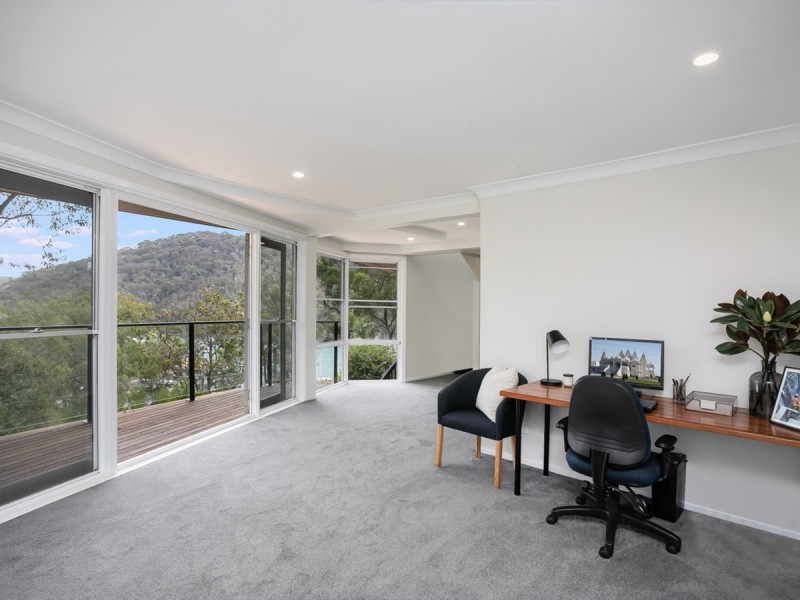 99 McCarrs Creek Road, Church Point NSW 2105