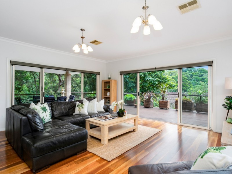 24 Whipbird Circuit, Mona Vale NSW 2103