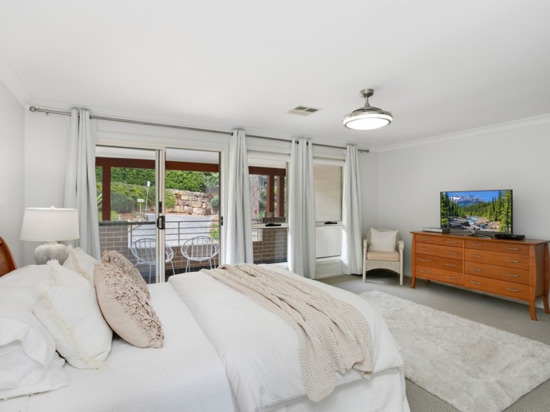 24 Whipbird Circuit, Mona Vale NSW 2103