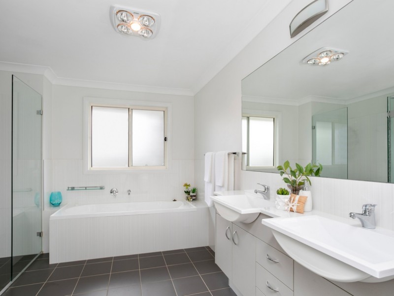 24 Whipbird Circuit, Mona Vale NSW 2103