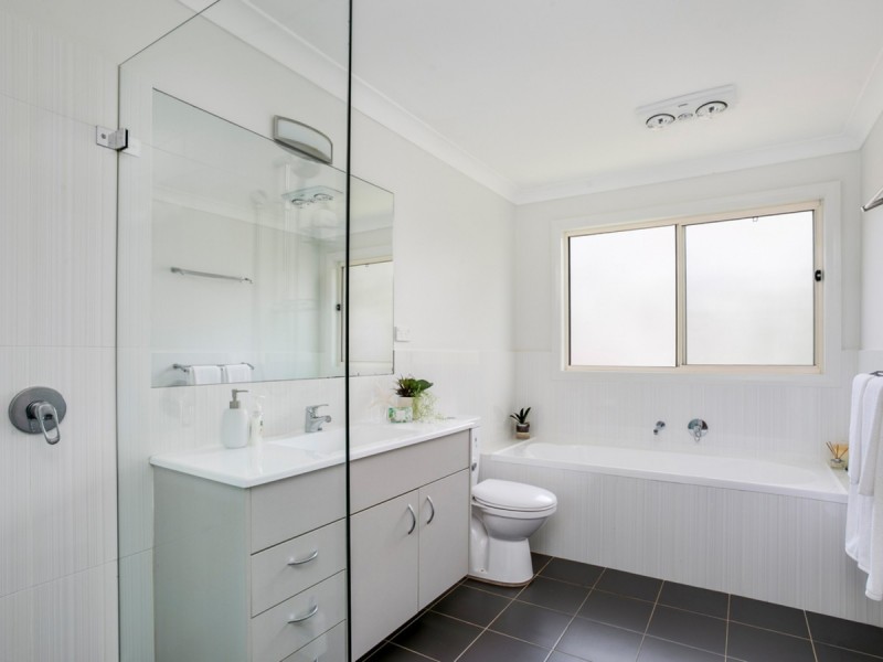 24 Whipbird Circuit, Mona Vale NSW 2103