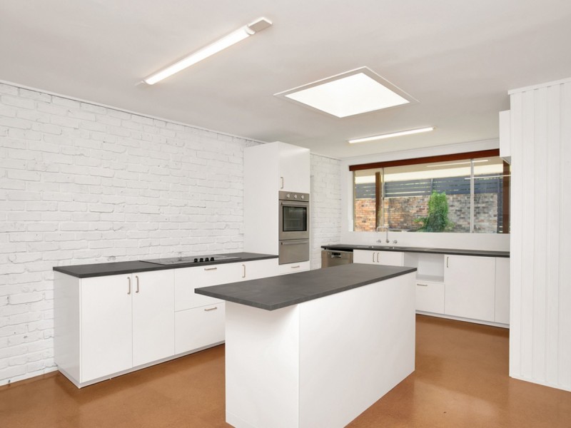 47 Arnott Crescent, Warriewood NSW 2102