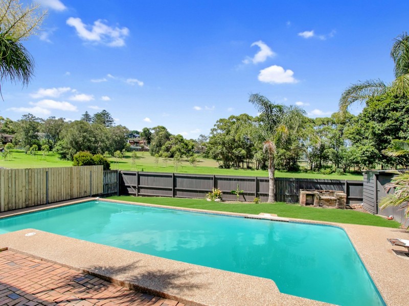 47 Arnott Crescent, Warriewood NSW 2102