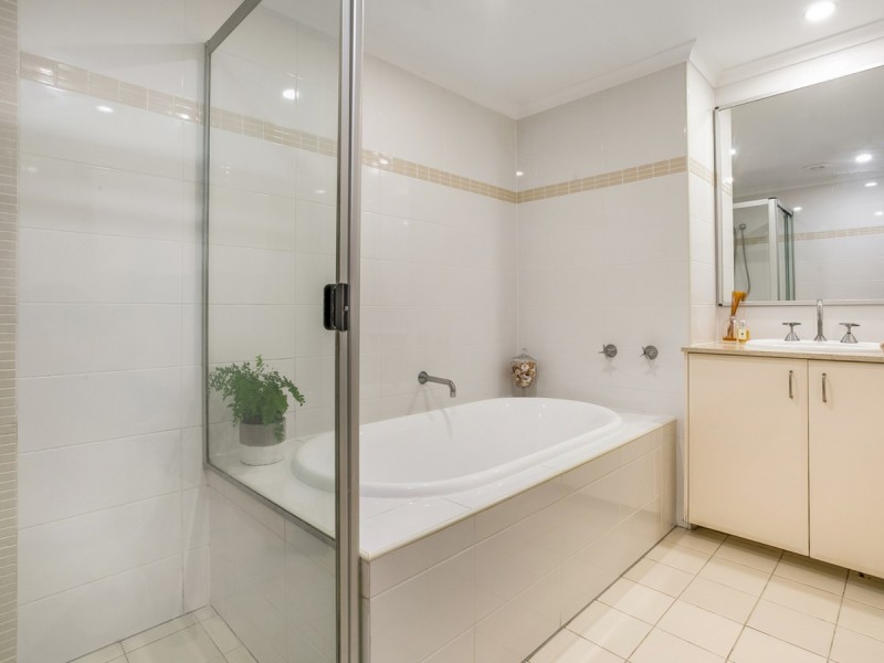 1/3 Fantail Avenue, Warriewood NSW 2102