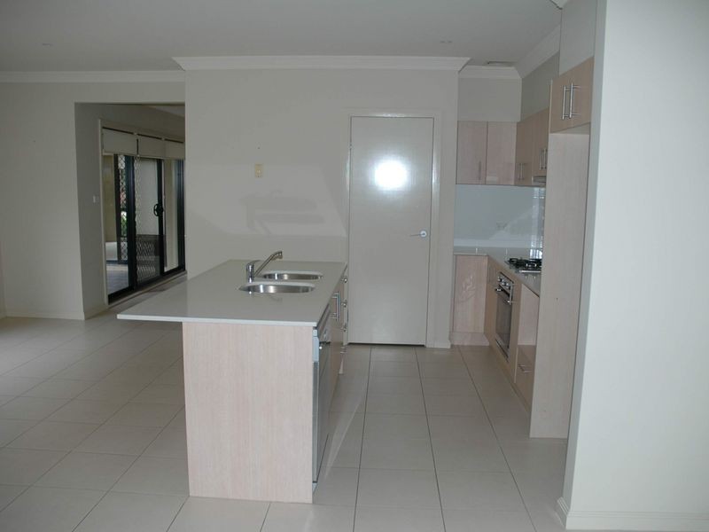 41 Kingfisher Way, Warriewood NSW 2102