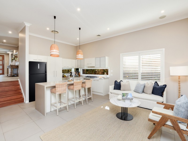 12 Whipbird Circuit, Mona Vale NSW 2103