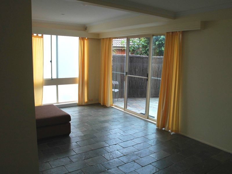 1/120 BASSETT STREET, Mona Vale NSW 2103