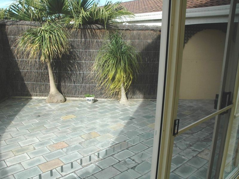 1/120 BASSETT STREET, Mona Vale NSW 2103