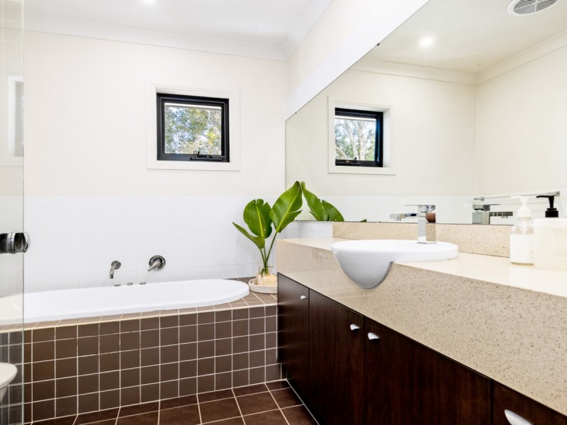 12 Shearwater Drive, Warriewood NSW 2102