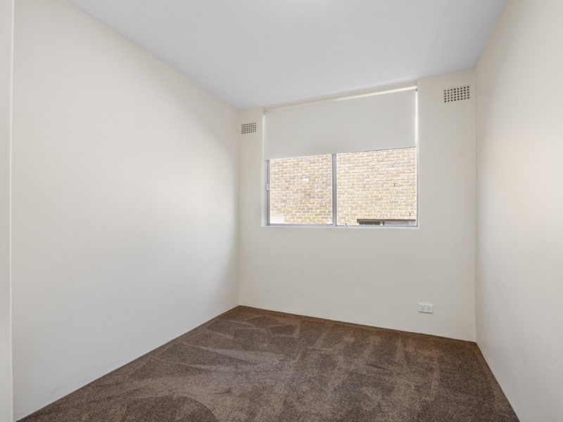 2/16 Foamcrest Avenue, Newport NSW 2106