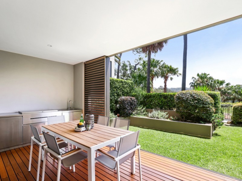 210/102 Darley Street West, Mona Vale NSW 2103