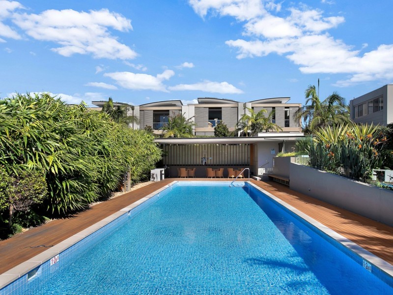 210/102 Darley Street West, Mona Vale NSW 2103
