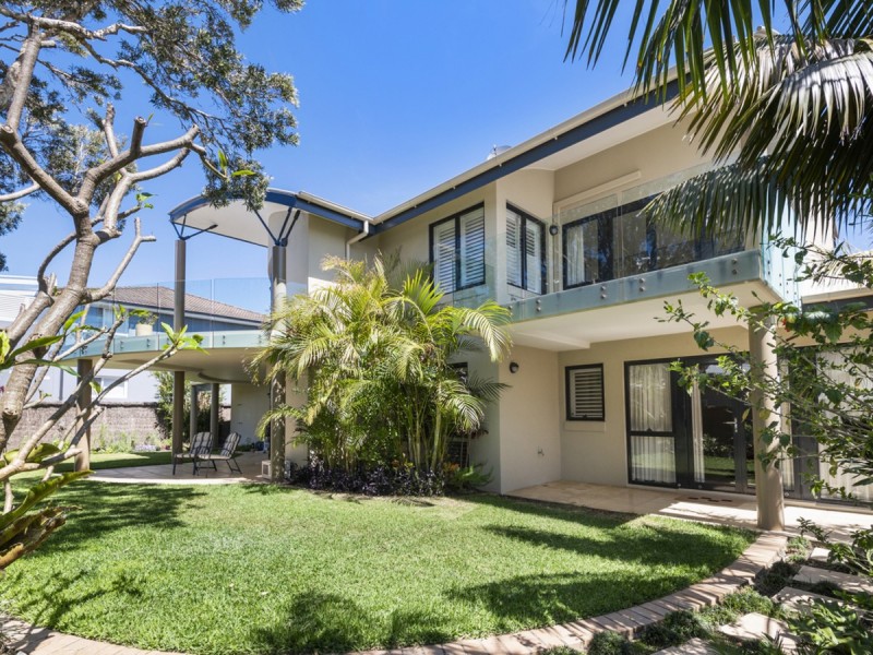 2 Hillcrest Avenue, Mona Vale NSW 2103