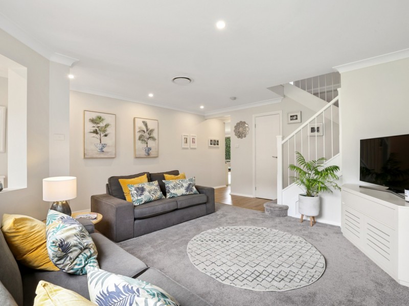 6 Rosella Way, Warriewood NSW 2102