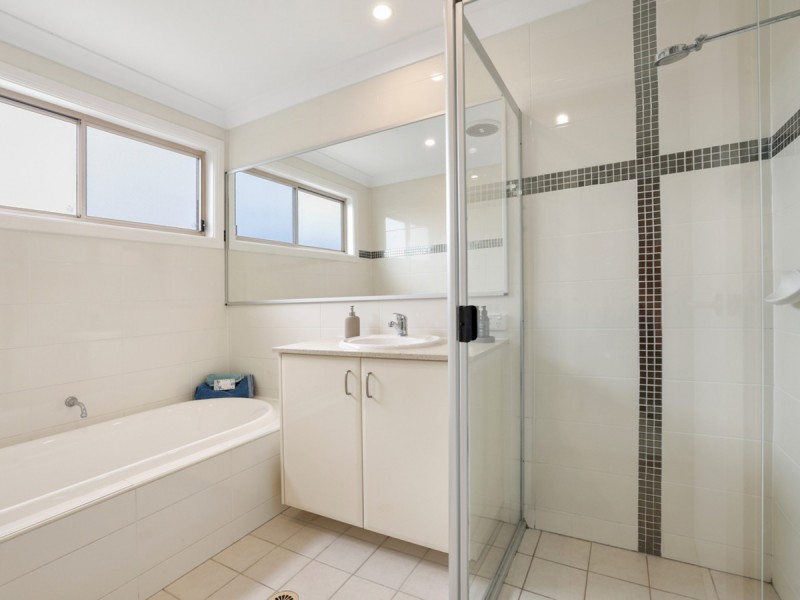 6 Rosella Way, Warriewood NSW 2102