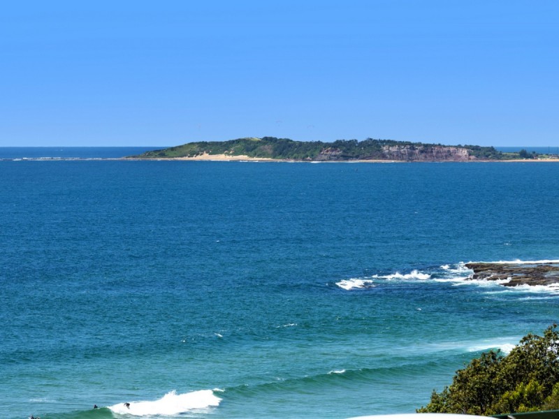 60 Narrabeen Park Parade, Warriewood NSW 2102