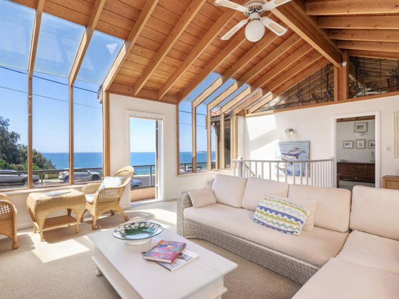 60 Narrabeen Park Parade, Warriewood NSW 2102