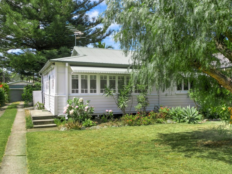 8 Seabeach Avenue, Mona Vale NSW 2103
