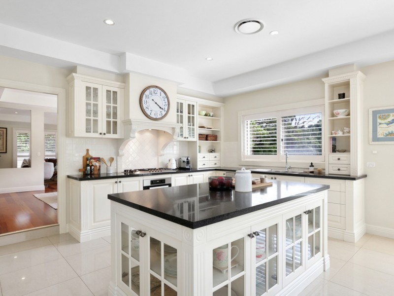 12 Barkala Road, Bayview NSW 2104
