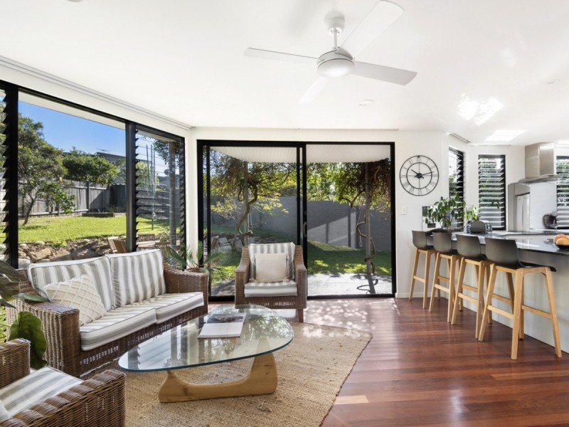 30 Carpenter Crescent, Warriewood NSW 2102