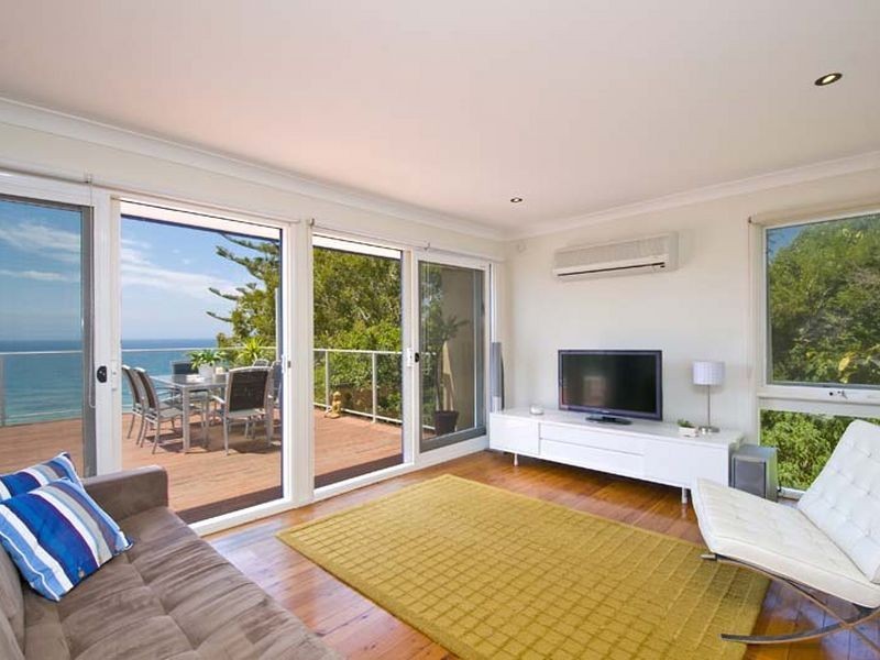 19 Karloo Parade, Newport NSW 2106