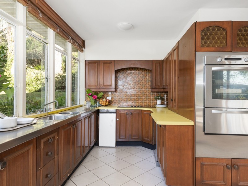 12 Quarter Sessions Road, Church Point NSW 2105