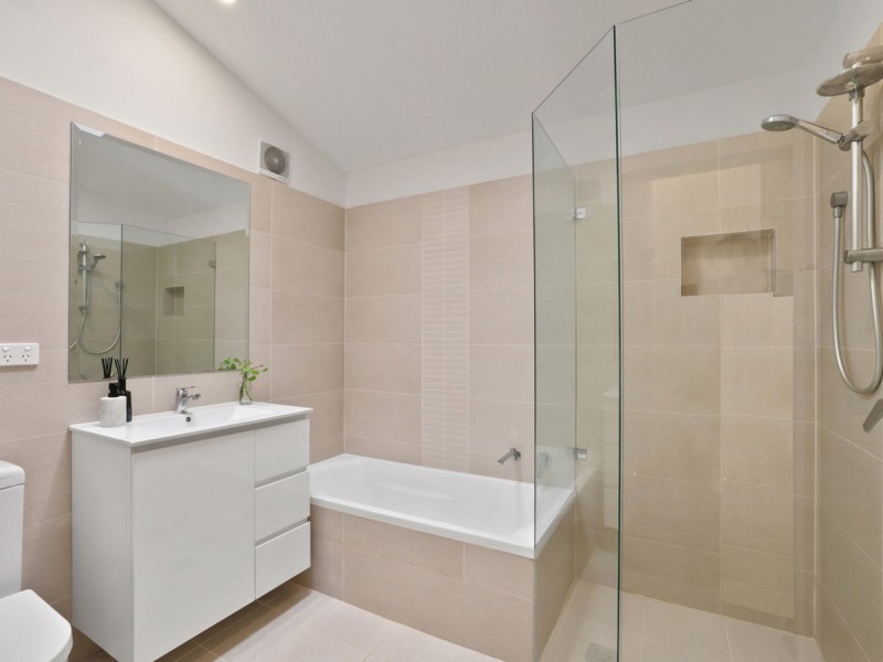 8 Jacquelene Close, Bayview NSW 2104