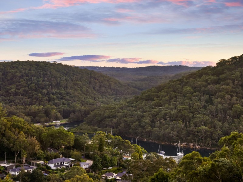 8 Jacquelene Close, Bayview NSW 2104