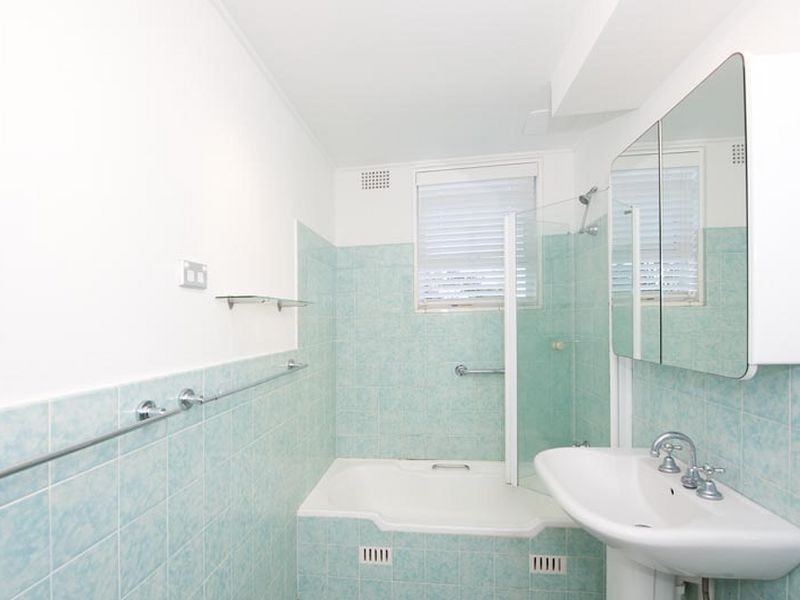 8/48 Golf Avenue, Mona Vale NSW 2103