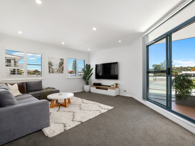 301/20 Wellington Street, Narrabeen NSW 2101