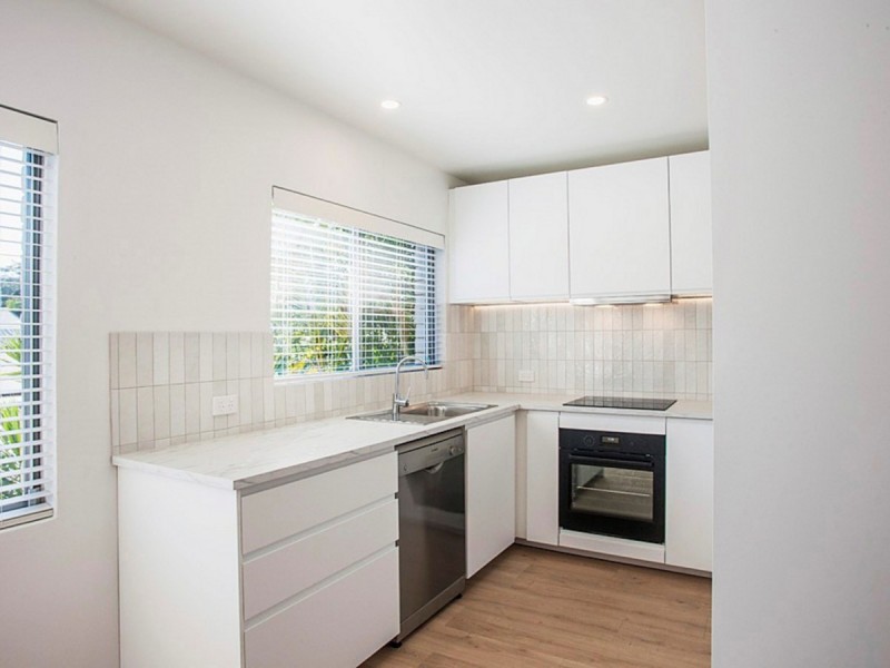 2/3 Bassett Street, Mona Vale NSW 2103