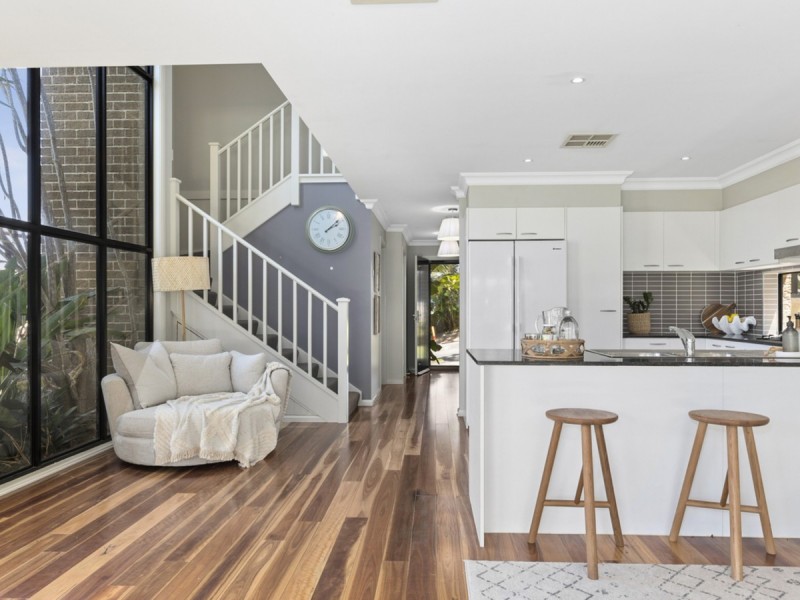 1 Whipbird Circuit, Mona Vale NSW 2103
