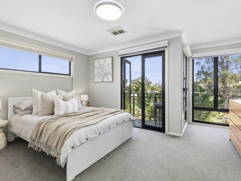 1 Whipbird Circuit, Mona Vale NSW 2103