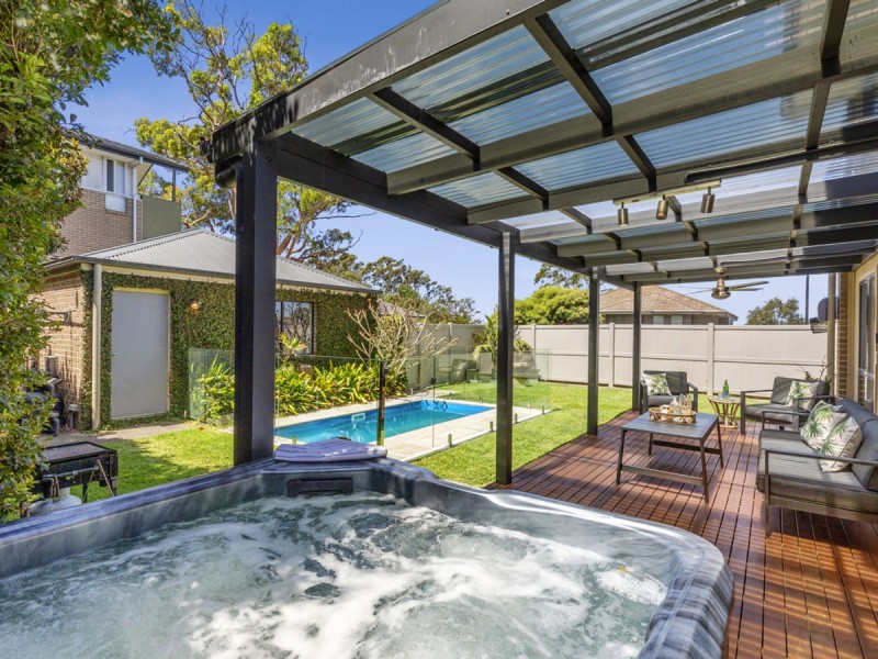 1 Whipbird Circuit, Mona Vale NSW 2103